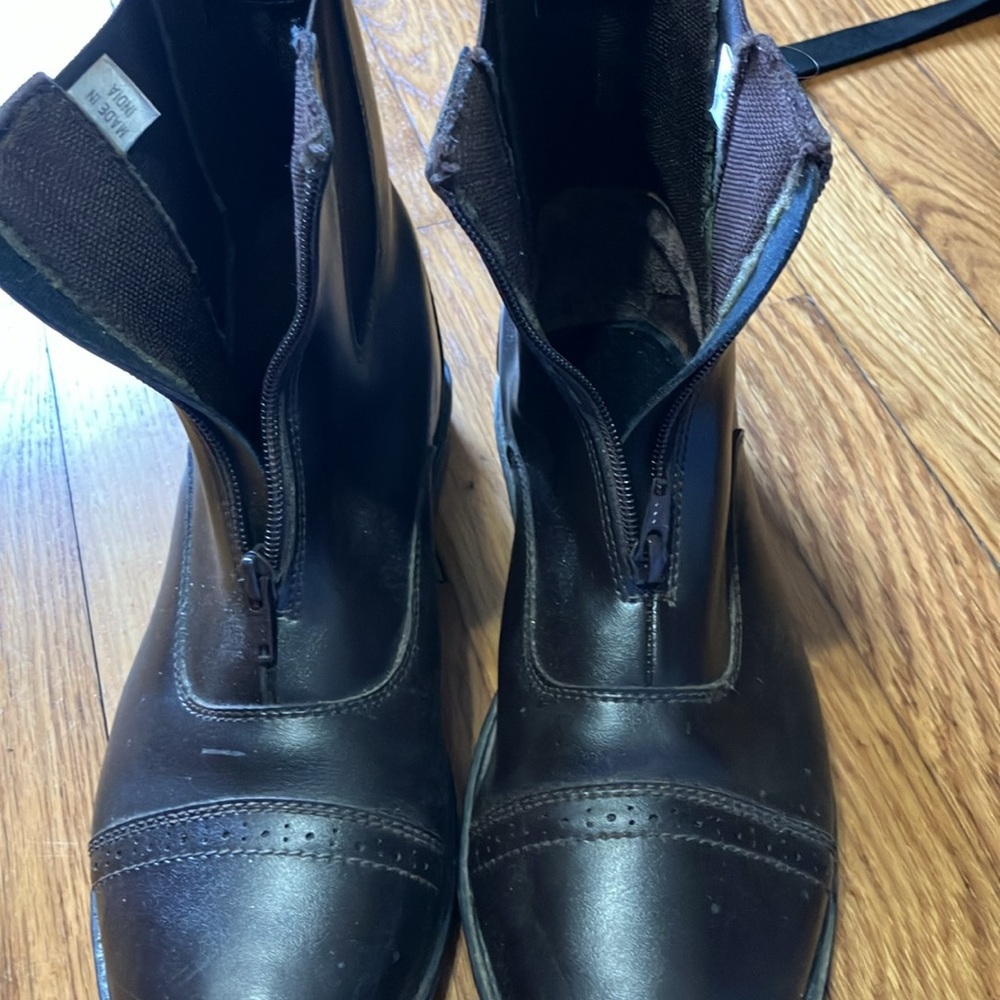 Women’s Brown Barn Boots